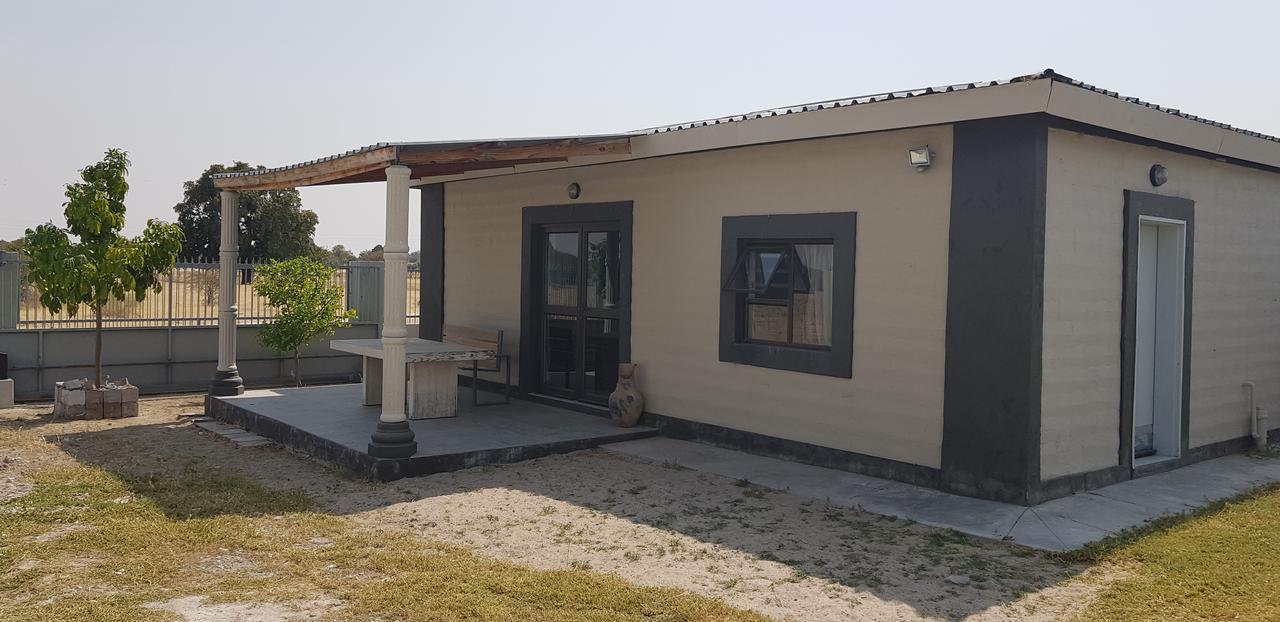 Villa Graf Ongwediva Exterior foto